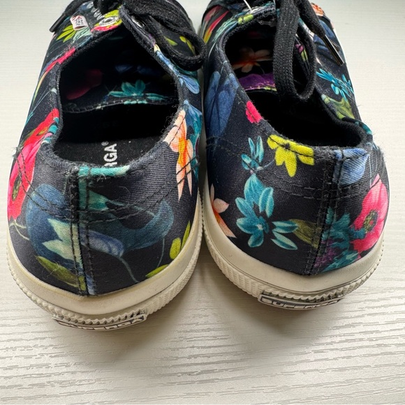 NWOB Superga Floral Print Sneakers- EU size 39 1/2 - Picture 6 of 9
